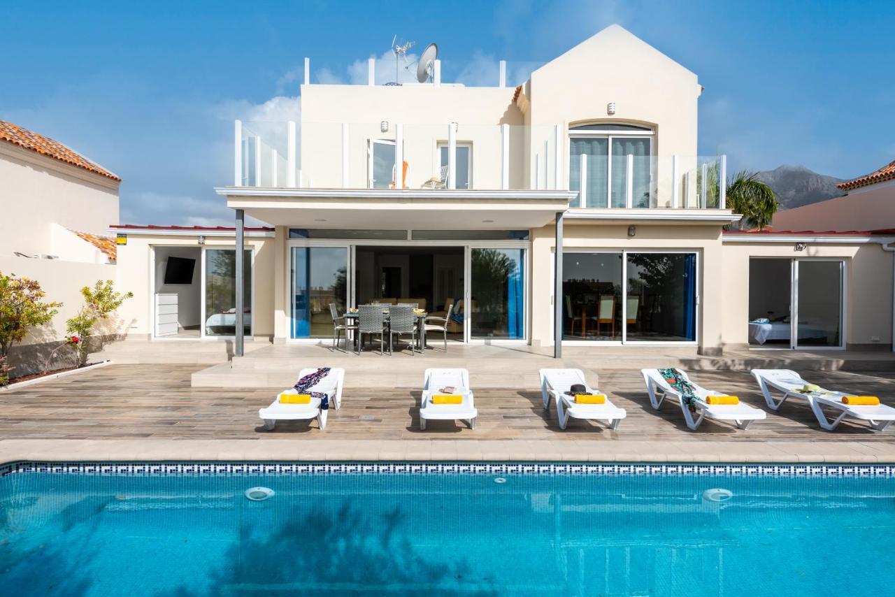 Amazing Villa Medina, Bbq Costa Adeje  Εξωτερικό φωτογραφία